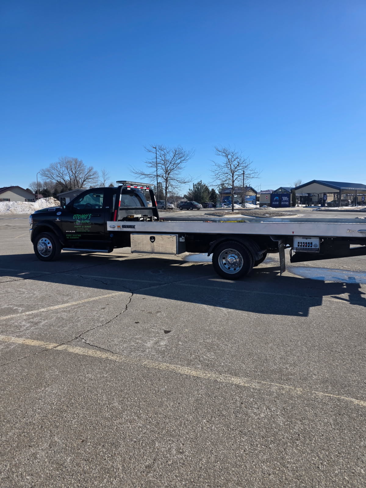 Otomo's Auto Towing & Repair (7)